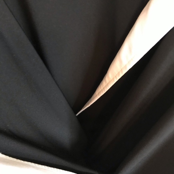 31) 🎶Chelsea Studio 🎶wrap-around (style)dress. - Picture 4 of 8